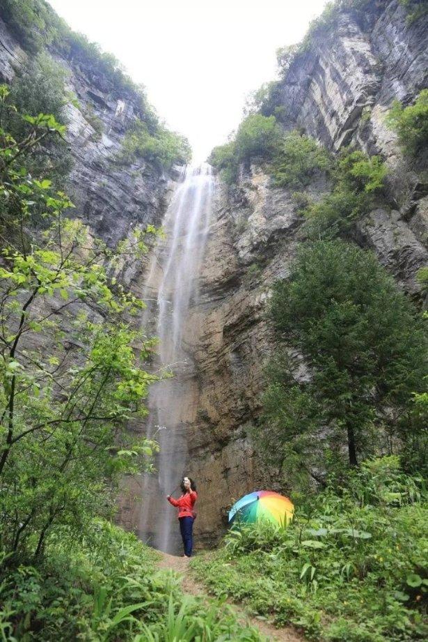 还有谁?周琦原地扣篮太霸气,一挑三根本拦不住,天津球员看呆了